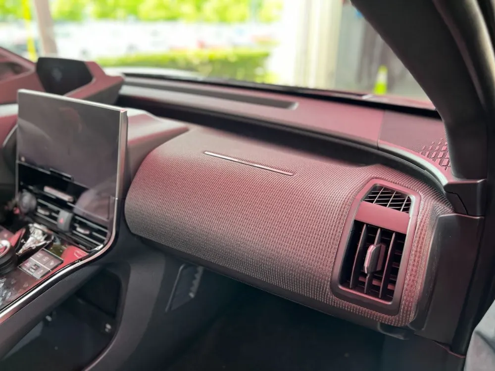 2023 Toyota bZ4X XLE Tech in Heavy Metal 17